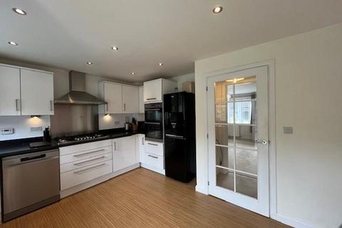 3 bedroom house to rent, Broadbridge Heath, Horsham