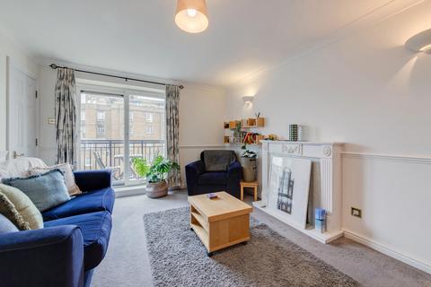 1 bedroom apartment for sale, Victoria Wharf, Narrow Street, London, E14