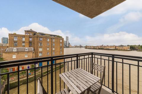 1 bedroom apartment for sale, Victoria Wharf, Narrow Street, London, E14