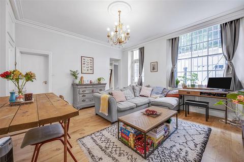 Studio for sale, Warwick Square, SW1V