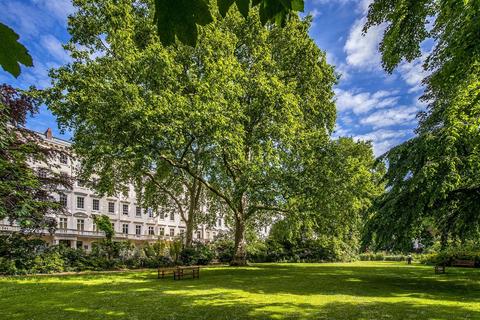 Flat K, 59 Warwick Square, London, SW1V 2AL