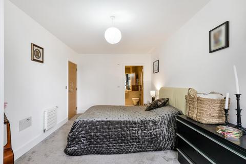 2 bedroom flat for sale, Bowline Court, Durham Wharf Drive, Brentford, TW8