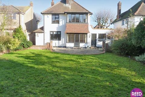 4 bedroom detached house for sale, Daines Way,  Thorpe Bay