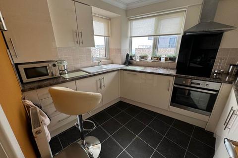 1 bedroom flat to rent, Grand Avenue, Hove