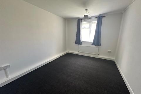 3 bedroom apartment to rent, Harrowdene Road, Wembley