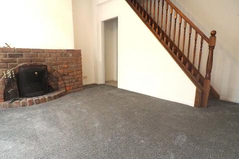 2 bedroom terraced house to rent, Mellor Road, New Mills, SK22