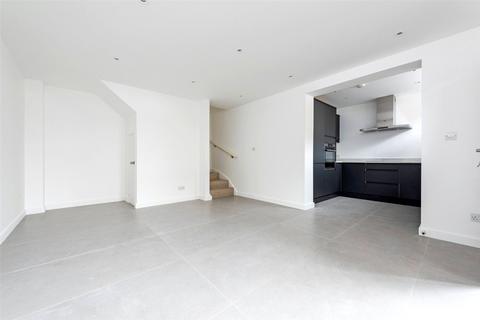 1 bedroom terraced house for sale, Kelmscott Road, SW11