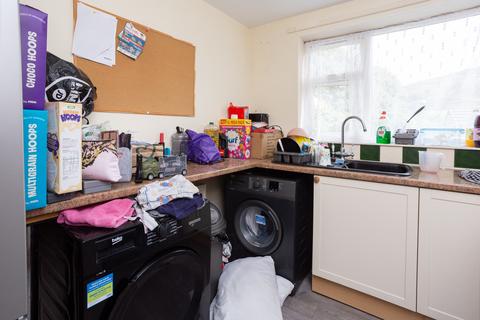 2 bedroom flat for sale, Brickfield Grove, Halifax HX2