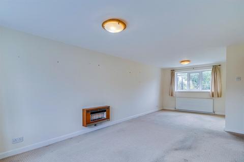 5 Glenfields, Netherton, Wakefield, WF4 4SH