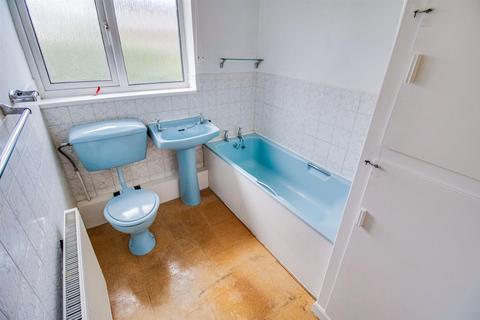 5 Glenfields, Netherton, Wakefield, WF4 4SH
