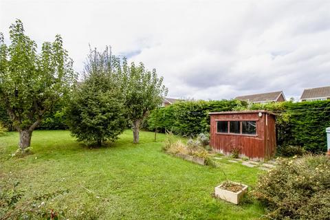 5 Glenfields, Netherton, Wakefield, WF4 4SH