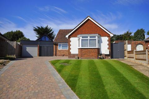 2 bedroom detached bungalow for sale, Haystoun Close, Eastbourne