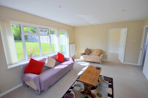 2 bedroom detached bungalow for sale, Haystoun Close, Eastbourne