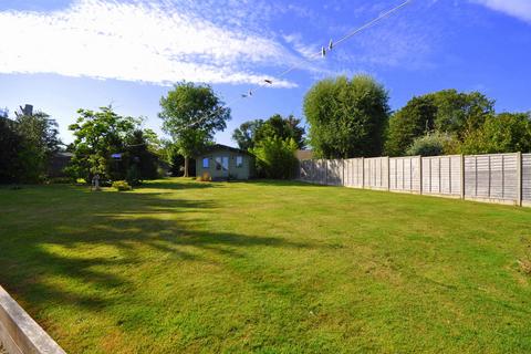 2 bedroom detached bungalow for sale, Haystoun Close, Eastbourne