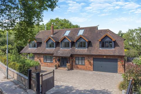 5 bedroom detached house for sale, New Park Road, Hertford SG13