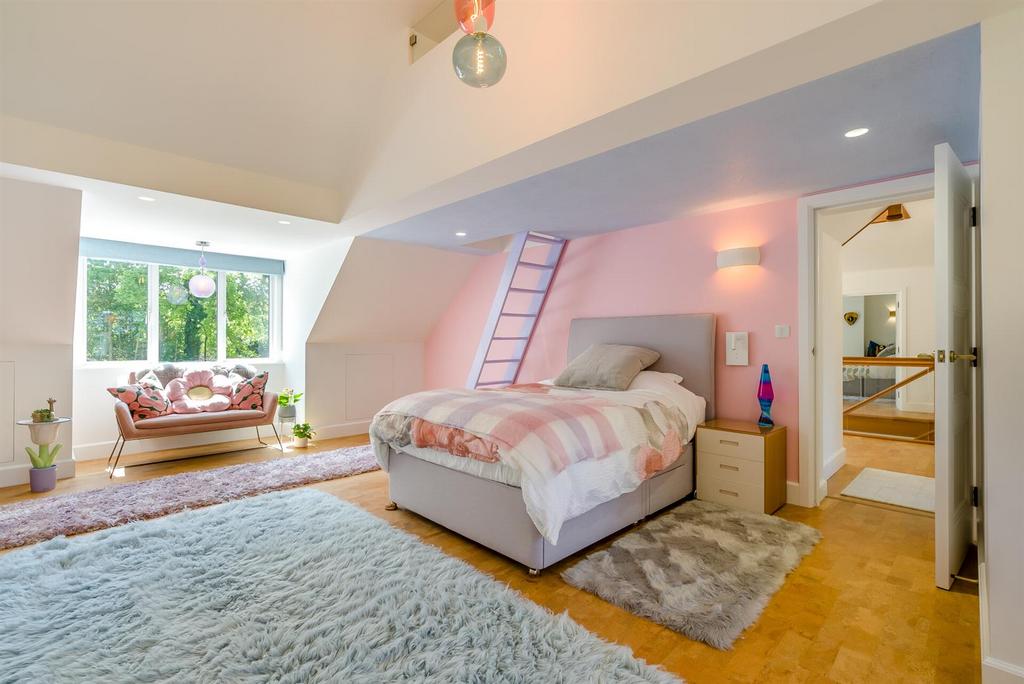 8594318-interior19.jpg