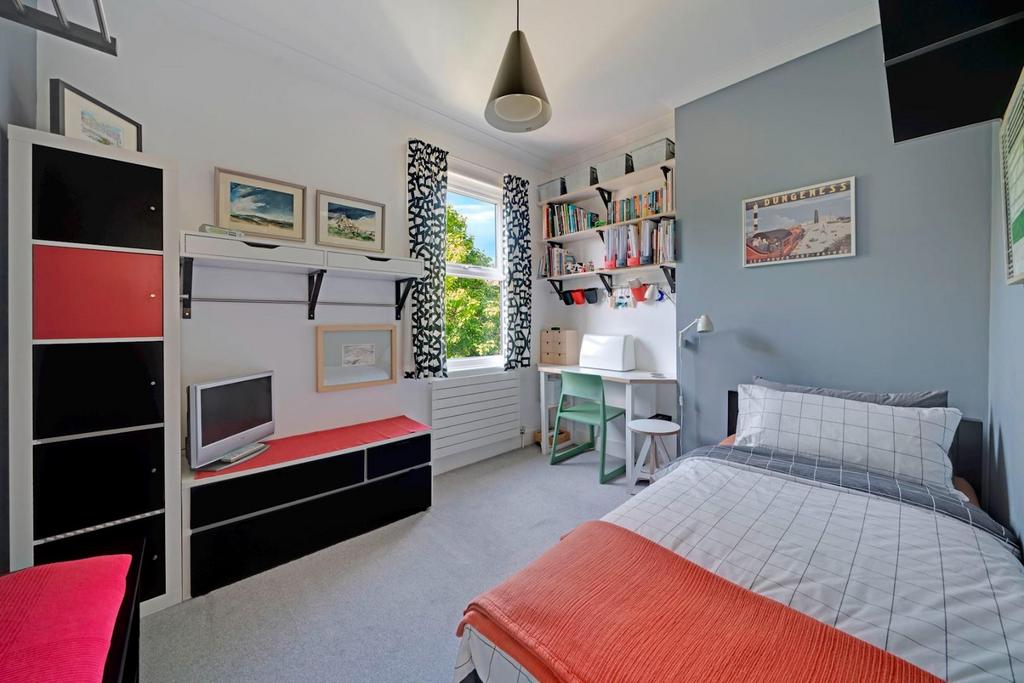 13-c90480787 - NS - Prop WPen - 16 Phoenix Road -31