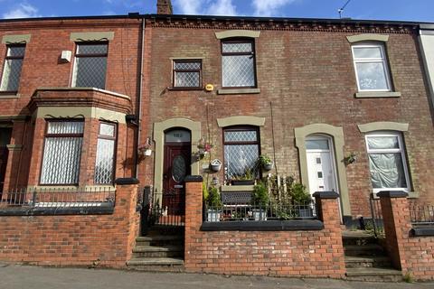 3 bedroom terraced house for sale, Ripponden Road, Oldham