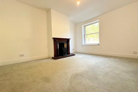 2 bedroom house to rent, Huddersfield Road, Holmfirth, West Yorkshire, HD9