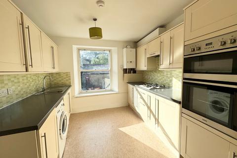 2 bedroom house to rent, Huddersfield Road, Holmfirth, West Yorkshire, HD9