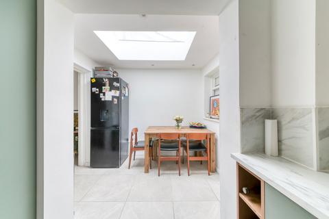 90 Pawsons Road, Croydon, CR0 2QF