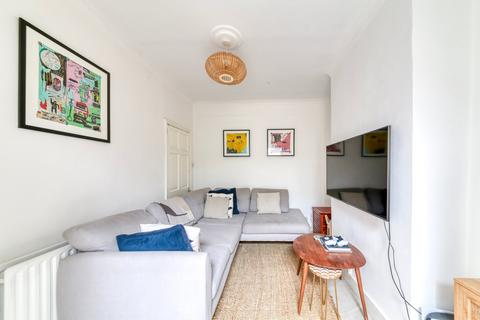 90 Pawsons Road, Croydon, CR0 2QF