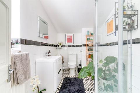90 Pawsons Road, Croydon, CR0 2QF