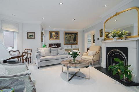 2 bedroom apartment for sale, Esher Park Avenue