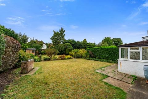 39 Hillside Gardens, Wallington, SM6 9NX