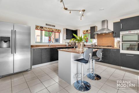 4 Berrystead, Castor, Peterborough, PE5 7DJ