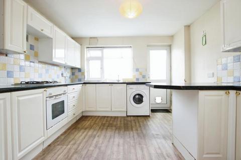 3 bedroom terraced house to rent, Bridgman Grove, Bristol BS34