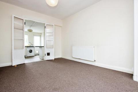 3 bedroom terraced house to rent, Bridgman Grove, Bristol BS34