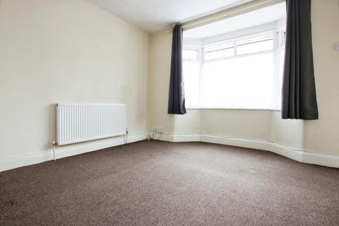 3 bedroom terraced house to rent, Bridgman Grove, Bristol BS34