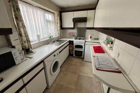 75 Denman Drive, Ashford, TW15 2AP