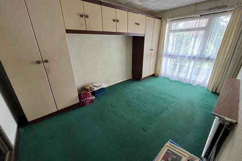 75 Denman Drive, Ashford, TW15 2AP
