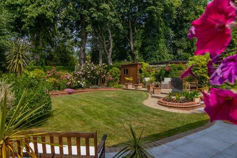 4 bedroom detached house for sale, Newstead Avenue, Bushby, Leicester, LE7
