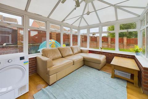 2 Awebridge Way, Gloucester, GL4 4FQ
