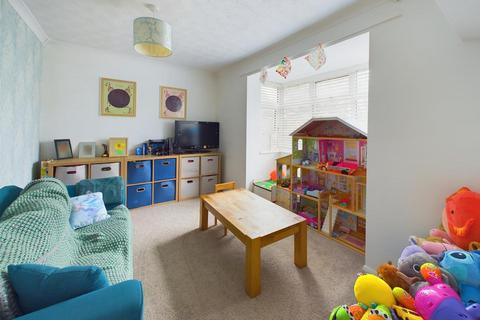 2 Awebridge Way, Gloucester, GL4 4FQ