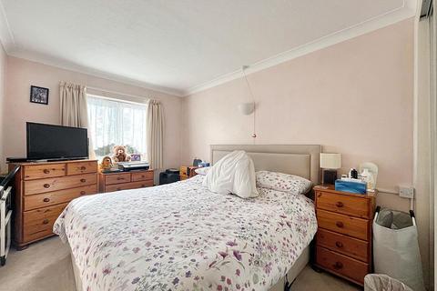 1 bedroom retirement property for sale, Wannock Road, Eastbourne