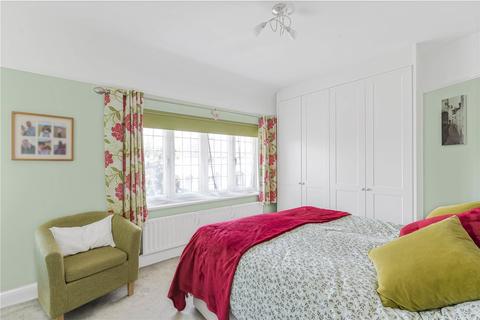 96 Kechill Gardens, Bromley, BR2 7NB