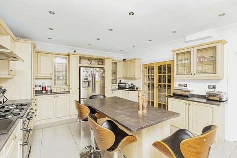 5 bedroom semi-detached house for sale, Chudleigh Road, Twickenham TW2