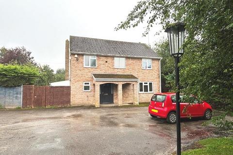 3 bedroom detached house for sale, Harvey Road, Evesham