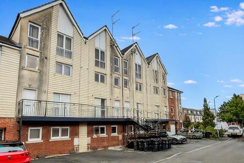 3 bedroom maisonette for sale, Alicia Close, Newport