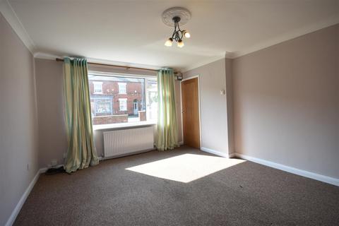 3 bedroom terraced house for sale, Beacon Hill Road., Newark