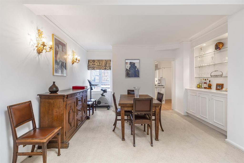 Westminster Gardens - Dining Area