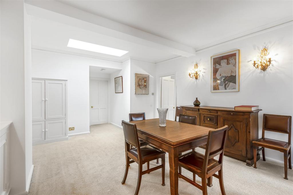 Westminster Gardens - Dining Area