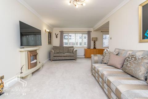 2 bedroom apartment for sale, St Johns Wood, Clifton Drive, Lytham