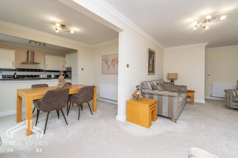 2 bedroom apartment for sale, St Johns Wood, Clifton Drive, Lytham