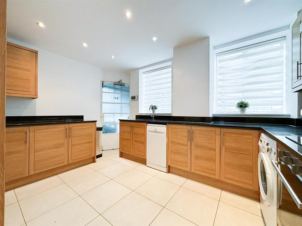 Kitchen (1 of 1)-2.jpg
