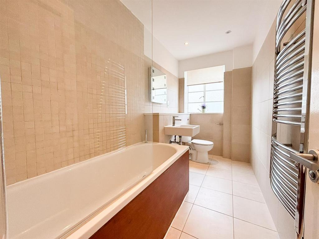 Bathroom 2 (1 of 1)-2.jpg
